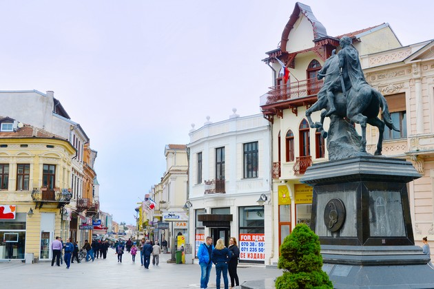 interesni-fakti-za-bitola-grad-so-mnogu-iminja-crkvi-i-manastiri-domot-na-prviot-snimatel-na-balkanot-i-02.jpg