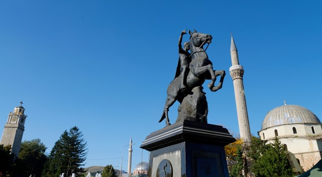 interesni-fakti-za-bitola-grad-so-mnogu-iminja-crkvi-i-manastiri-domot-na-prviot-snimatel-na-balkanot-i-04.jpg
