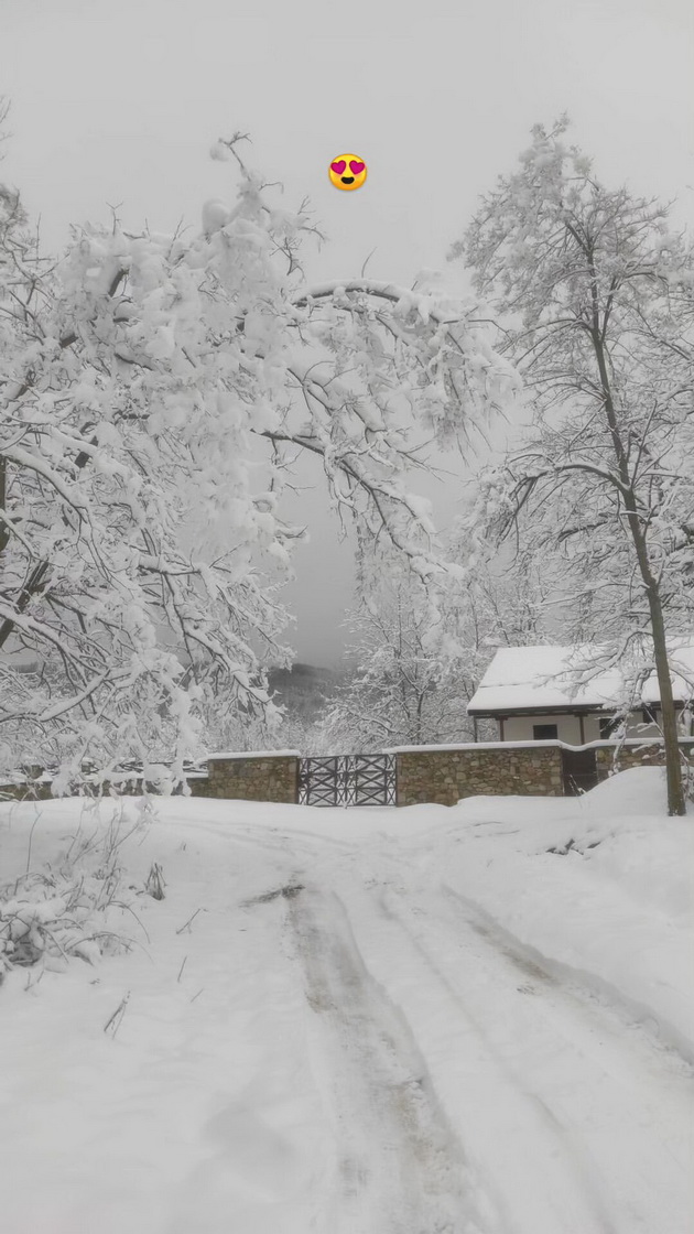 ne-e-sibir-makedonija-e-betika-ledenata-makedonka-se-banja-na-temperatura-od-1-stepen-vo-bitolsko-04.jpg