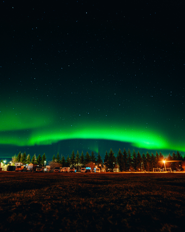 stefan i milan za patuvanjet na island przevme kolbasi na 10 pod auror borealis a island go istrazuvavme so kamper 17