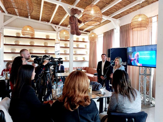 konferencija-za-pechat-za-pretstavuvanje-na-novoformirata-fondacija-centar-za-digitalna-transformacija-goditigal-skopje-02.jpg