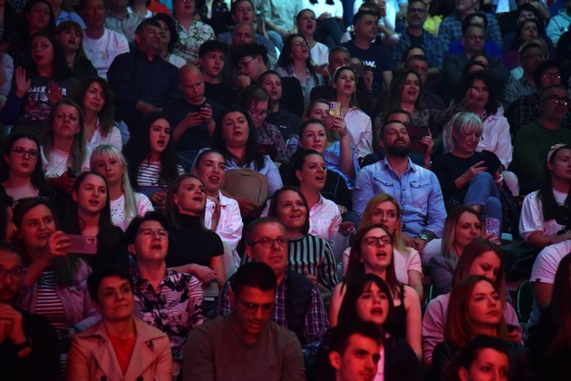 nu-kameren-orkestar-so-spektakularen-koncert-makedonska-rok-simfonija-vo-sportskata-sala-boro-churlevski-vo-bitola-1.jpg