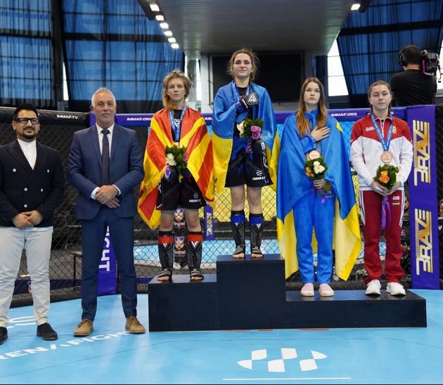 shampionite-poddrzhuvaat-shampioni-istoriski-uspeh-na-daniela-aleksovska-i-mozzart-na-evropskoto-mma-prvenstvo-05.jpg