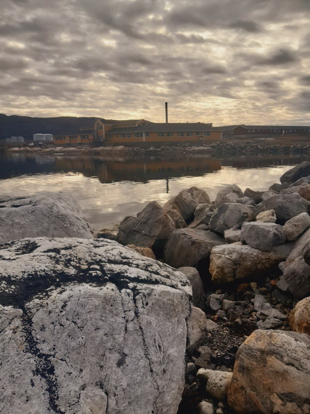 aneta-za-posetata-na-grenland-vo-avgust-temperaturite-se-od-10-do-12-stepeni-od-eden-do-drug-grad-se-patuva-so-brod-07.jpg