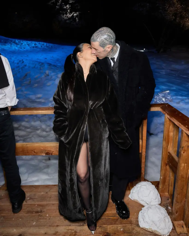 kortni-kardashijan-po-neuspeshnite-in-vitra-i-bizarnite-metodi-so-pienje-semena-technost-samo-so-molitva-zabremeniv-02.jpg