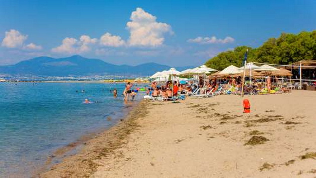 kafe-i-lezhalka-4-evra-giro-4-evra-kako-se-dvizhat-cenite-na-plazha-vo-nei-pori-04.jpg