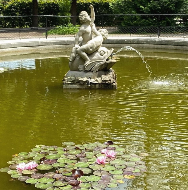 elena-najdoski-na-romantichno-patuvanje-so-soprugot-proshetka-niz-viena-krstarenje-vo-praga-02.jpg