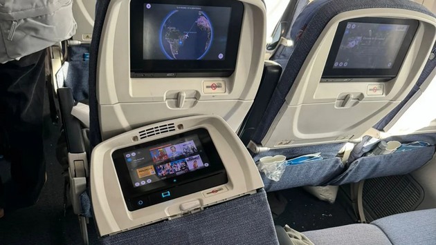 mazh-zaglaven-vo-delot-za-rachen-bagazh-vo-avion-po-intenzivni-turbulencii-patnicite-bez-pojas-bukvalno-izletaa-od-sedishtata-09.jpg