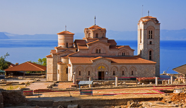 legendi-za-nastanuvanjeto-na-manastirot-sveti-naum-imale-natprevar-so-sveti-kliment-muslimani-ja-izgradile-kambanata-06.jpg