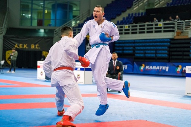 stojanovikj-od-makpetrol-kje-se-bori-za-bronza-na-svetskoto-karate-prvenstvo-vo-venecija-01.jpg