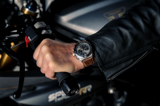 breitling-htriumph-sojuz-na-precizno-inzhenerstvo-i-stil-04.JPG
