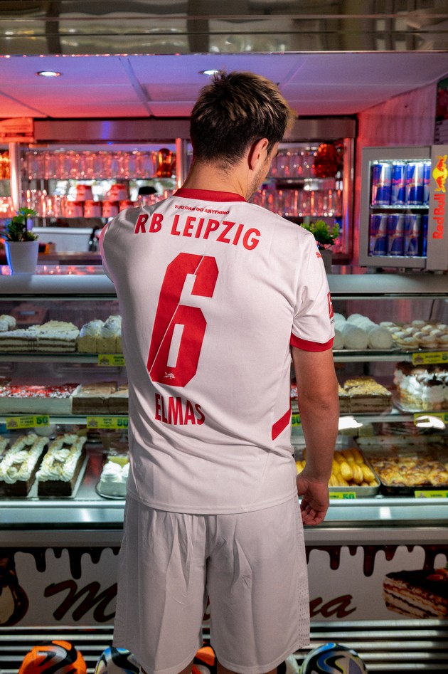 odblisku-so-elif-elmas-od-butel-preku-rabotnichki-do-rb-leipzig-03.JPG