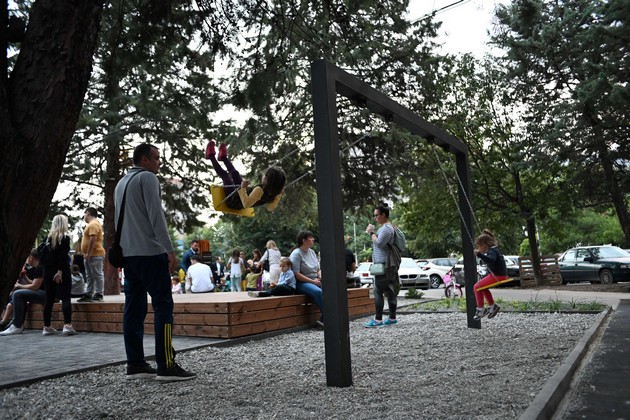 vozobnoveni-19-mostovi-vo-gradski-park-i-renoviran-halk-kornerot-vo-leptokarija-02.JPG