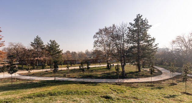 doma-e-poubavo-so-noviot-magnolija-park-donirani-80-zreli-sadnici-vo-gradskiot-park-7.JPG
