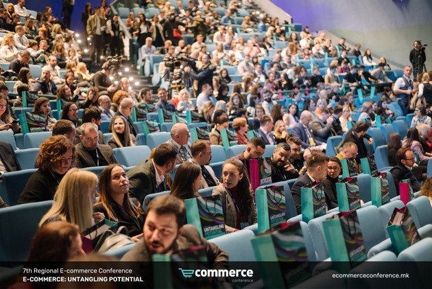 pet-zakluchoci-od-7-regionalna-konferencija-za-e-trgovija-e-commerce-untangling-potential-02.JPG