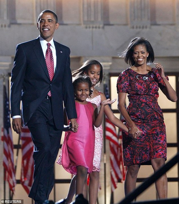 brachnite-problemi-na-mishel-i-barak-obama-srede-glasinite-za-razvod-i-aferata-so-dzhenifer-aniston-16.JPG