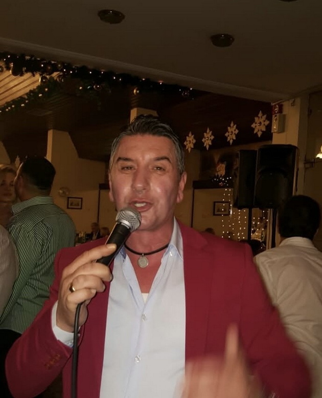 genite-se-chudo-tatko-i-sin-od-tetovo-se-vljubenici-vo-muzikata-voshitija-i-na-nikogash-ne-e-docna-09.jpeg