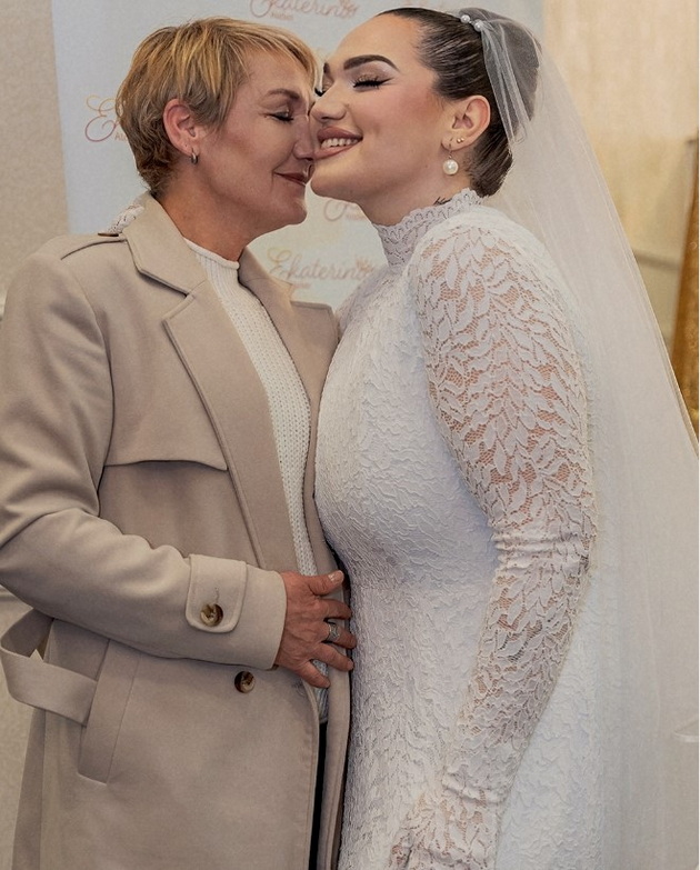 snezhana-lupevska-so-soprugot-vo-malta-ivona-jo-so-nevestinsko-so-majka-i-shto-pravat-makedonskite-dzvezdi-denovive-19.jpg