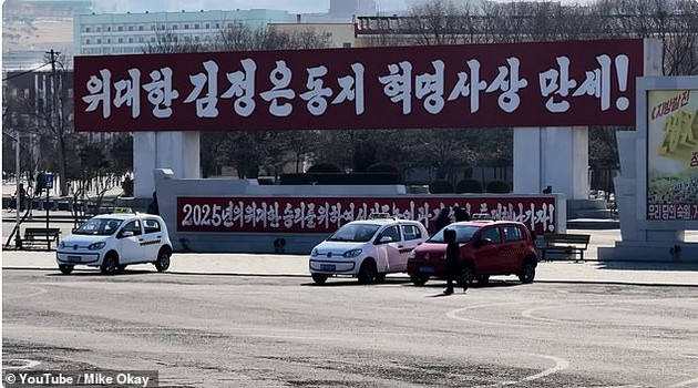 bev-vo-severna-koreja-kako-turist-kim-dzhong-un-go-gledaat-kako-bog-ne-smeev-sam-da-odam-ni-do-toalet-9.JPG
