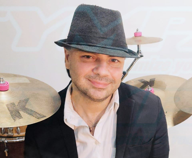 garo-tavitjan-jr-vleze-vo-najglemata-svetska-enciklopedija-za-tapanari-drummerworld-01.jpg