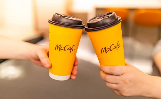 mazh-dobil-50-milioni-dolari-od-starbucks-bidejkji-si-isturil-zhezhok-chaj-se-steknal-so-izgorenici-od-tret-stepen-08.JPG