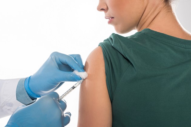 prof-d-r-vasil-iliev-hpv-virusot-obichno-nema-simptomi-najefikasna-prevencija-e-vakcina-treba-da-se-vakciniraat-i-momchinja-05.JPG