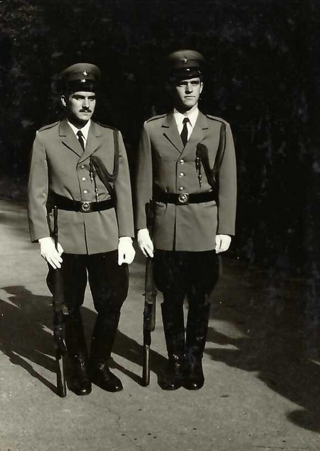 branko-od-skopje-za-vremeto-vo-jna-sluzhev-vo-titova-garda-vo-belgrad-tamu-ja-zaprosiv-soprugata-09.jpg