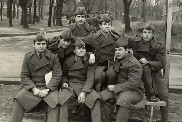 branko-od-skopje-za-vremeto-vo-jna-sluzhev-vo-titova-garda-vo-belgrad-tamu-ja-zaprosiv-soprugata-10.jpg