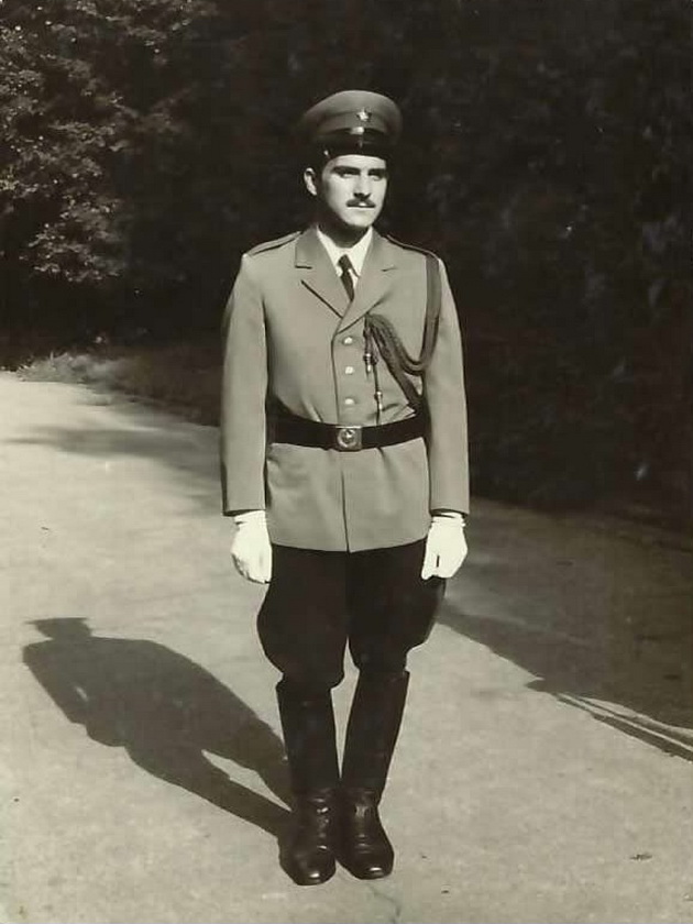 branko-od-skopje-za-vremeto-vo-jna-sluzhev-vo-titova-garda-vo-belgrad-tamu-ja-zaprosiv-soprugata-16.jpg