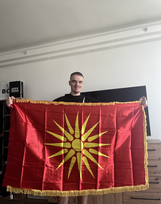 germanecot-finn-se-zaljubi-vo-prilep-markovi-kuli-se-kako-scena-od-star-wars-nekoj-mi-go-platil-kafeto-bez-da-znam-03.jpeg