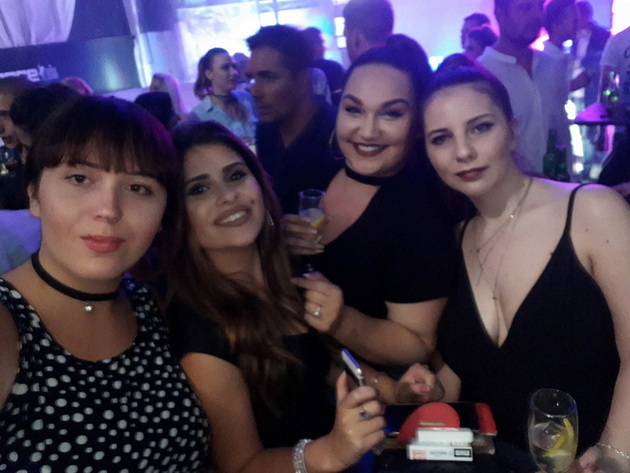 ivona-jo-za-rodnoto-kumanovo-dvorot-na-mojata-kukja-beshe-za-terapija-site-problemi-so-drugarkite-gi-reshavavme-tamu-10.jpg