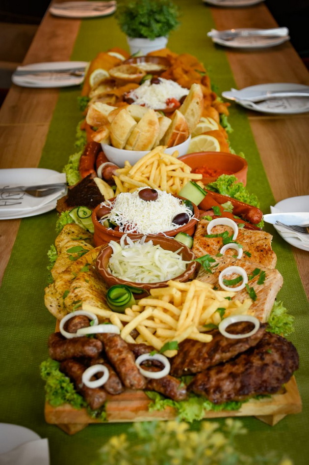 daniel-e-sopstvenik-na-restoran-vo-germanija-nishto-ne-beshe-preku-nokj-i-na-srekja-ova-beshe-borba-celi-5-godini-08.jpg