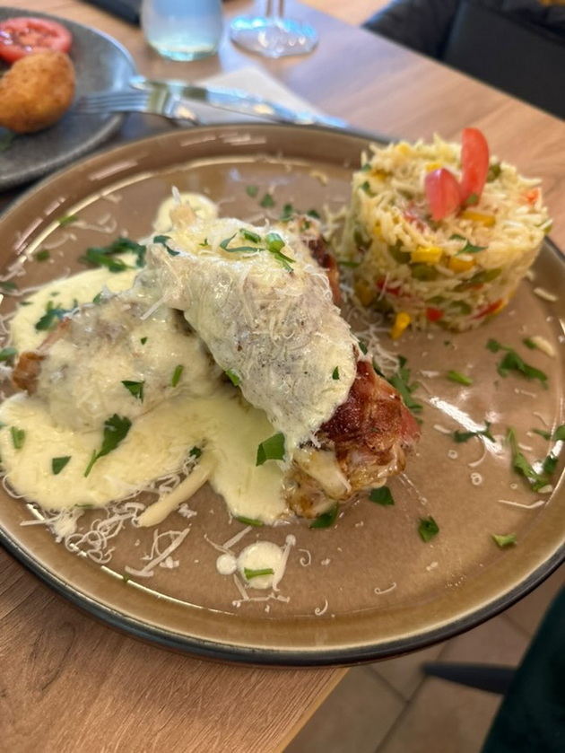 daniel-e-sopstvenik-na-restoran-vo-germanija-nishto-ne-beshe-preku-nokj-i-na-srekja-ova-beshe-borba-celi-5-godini-11.jpg