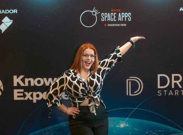 martina-dimoska-nashata-prva-analogna-astronautka-imav-sestra-so-cerebralna-paraliza-ja-turkav-so-kolichka-do-kafule-09_copy.jpg