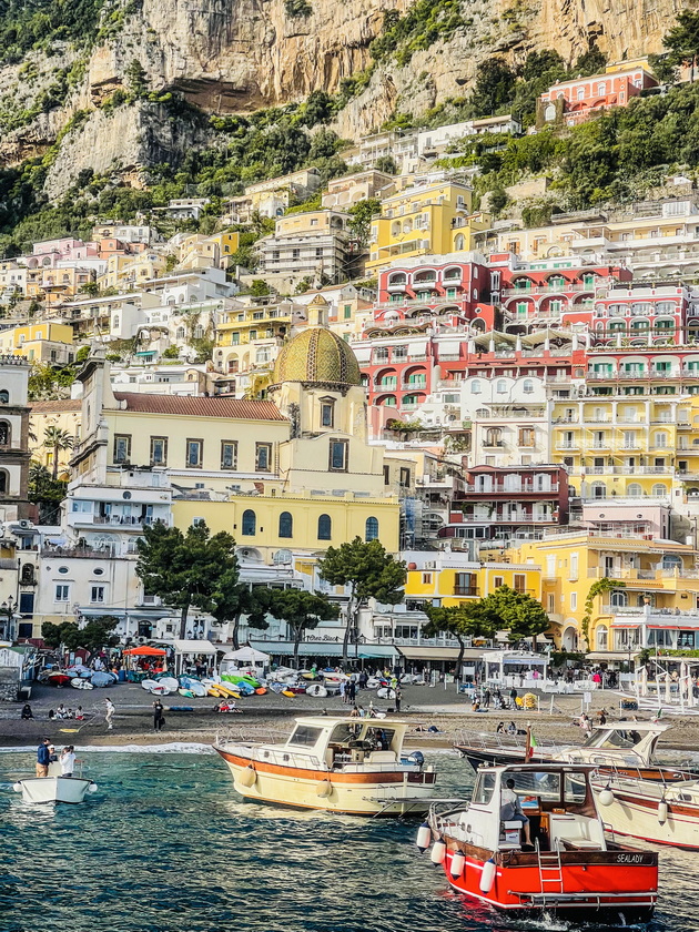mimi-od-skopje-za-avtobuskata-tura-vo-juzhna-italija-patuvavme-so-traekt-do-bari-spievme-vo-neapol-a-se-vljubiv-vo-amalfi-11.jpeg