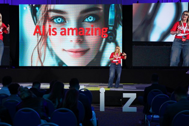 festivalot-za-digitalna-kreativnost-i-tehnologii-socialize-2025-uspeshno-startuvashe-so-svoeto-prvo-izdanie09.jpg