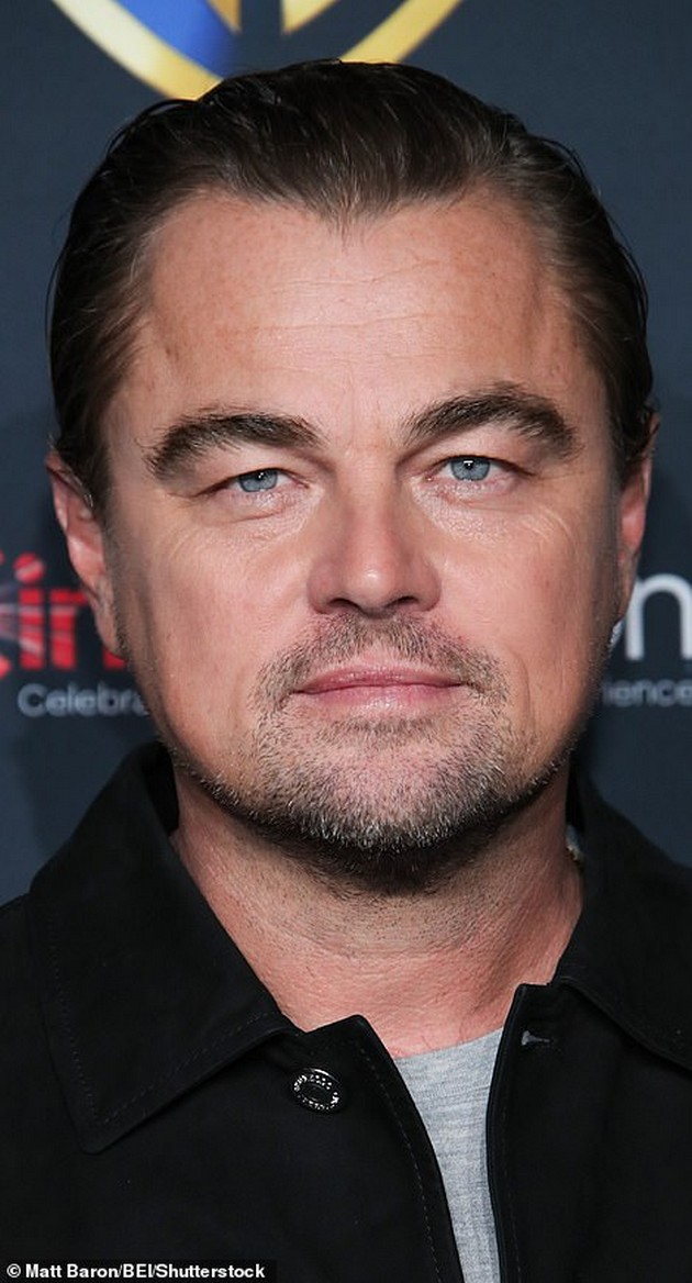 po-dzhordzh-kluni-i-leonardo-di-kaprio-ja-ofarba-kosata-sigurno-minuva-niz-sredovechna-kriza-foto-9.JPG