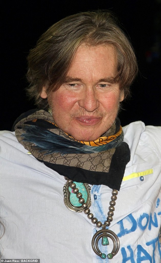 pochina-val-kilmer-65-dzvezdata-od-top-gun-i-batman-go-izgubi-glasot-poradi-rak-na-grloto-7.JPG