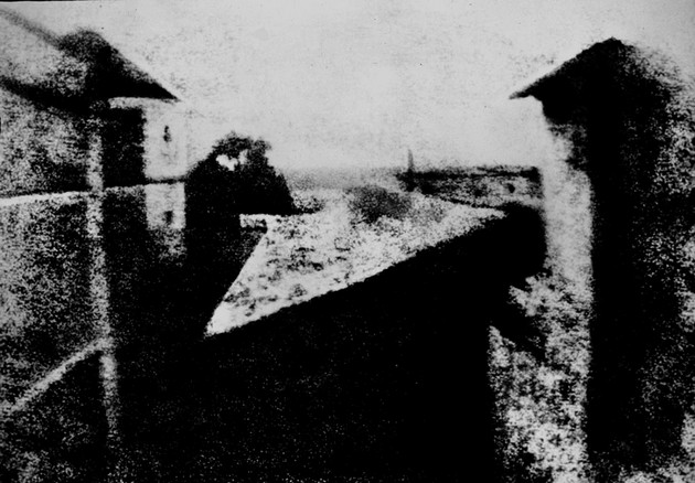 prvoto-selfi-na-druga-planeta-i-ushte-7-znachajni-fotografii-shto-go-promenija-svetot-07.JPG