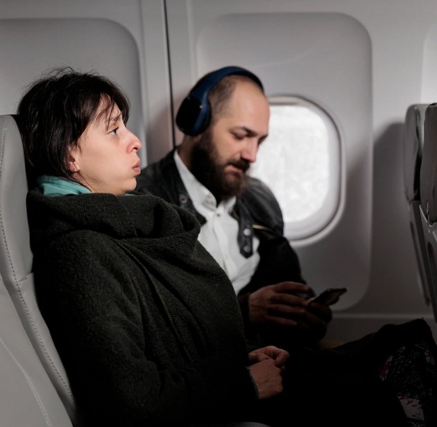 sebichni-raboti-shto-nekoi-lugje-ushte-gi-pravaat-koga-letaat-so-avion-10.jpg