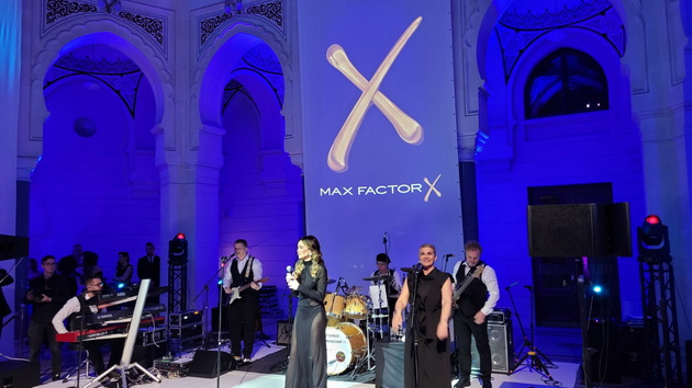 bev-na-intimen-koncert-na-severina-vo-saraevo-nikogash-ne-sum-ja-videla-posrekjna-i-potopla-na-scena-video-12.jpg