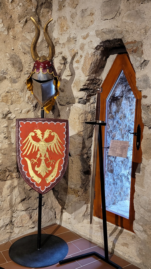 go-posetiv-zamokot-golubac-koj-e-na-5-chasa-vozenje-od-skopje-shto-me-impresionirashe-kaj-skapoceniot-kamen-na-srbija-20.jpg