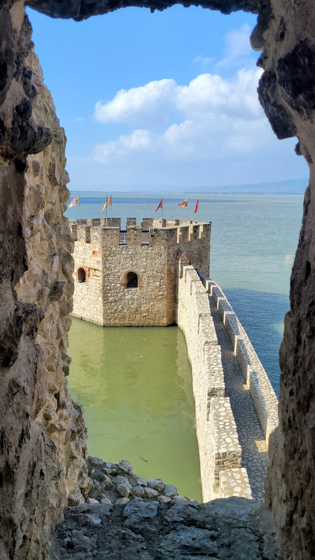 go-posetiv-zamokot-golubac-koj-e-na-5-chasa-vozenje-od-skopje-shto-me-impresionirashe-kaj-skapoceniot-kamen-na-srbija-59.jpg