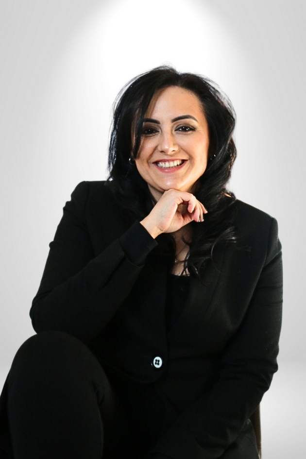 uspeshni-makedonci-niz-svetot-martina-od-kumanovo-e-agent-za-nedvizhnini-vo-chikago-30.jpg