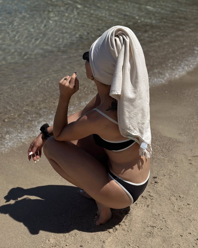 maja-kikiritkova-pozira-vo-bikini-go-pokazha-fit-teloto-na-kampuvanje-so-shator-vo-armenistis-foto-01_copy.jpg
