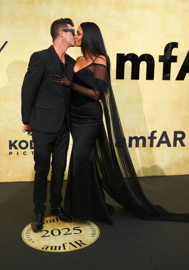 najubavite-i-najvljubenite-parovi-na-amfar-gala-2025-vo-kan-se-baknuvaat-i-razmenuvaat-nezhnosti-19.jpg