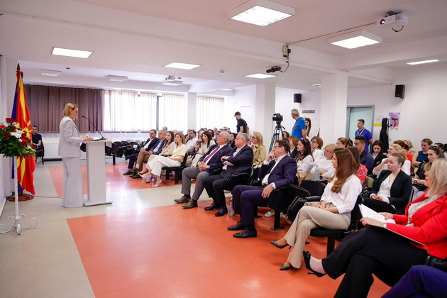 prof-d-r-krliu-sekogash-sme-bile-predvodnici-na-novite-idei-uaks-prodolzhuva-da-raste-i-da-menuva-zhivoti-preku-obrazovanie04.jpeg