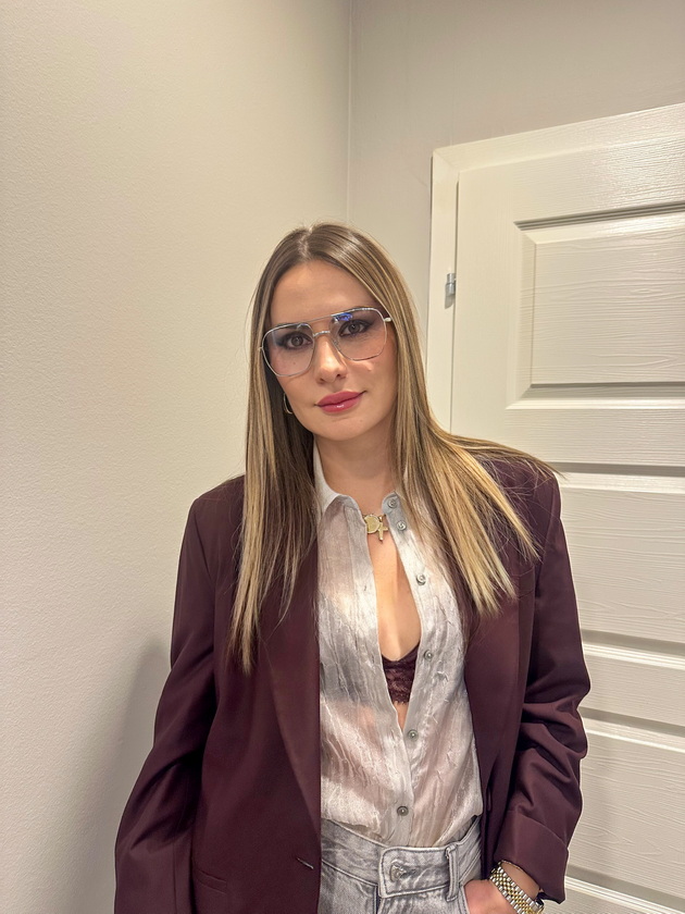 inspirativna-zhena-maja-aceski-biznismenka-majka-na-3-deca-i-dama-so-vpechatliv-moden-stil-i-strast-za-chanti-25.jpeg
