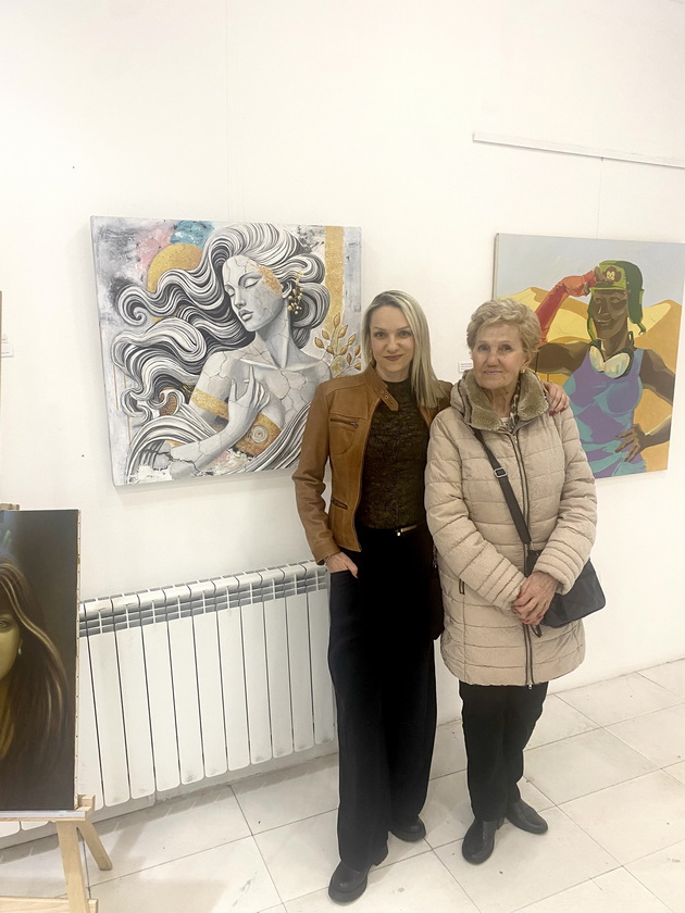 inspirativni-majka-i-kjerka-katerina-47-e-joga-instruktorka-a-svetlana-75-penzioniran-ortodont-chita-plete-shie-meditira-17.jpg