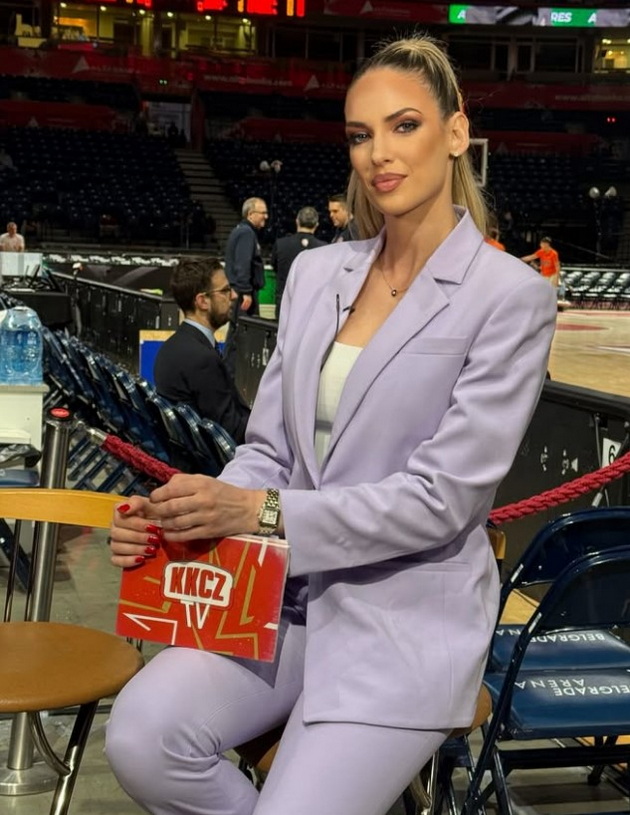 nie-ja-imame-jana-serafimova-srbite-ja-imaat-jovana-guzijan-najatraktivnite-sportski-novinarki-od-regionot-08.jpg